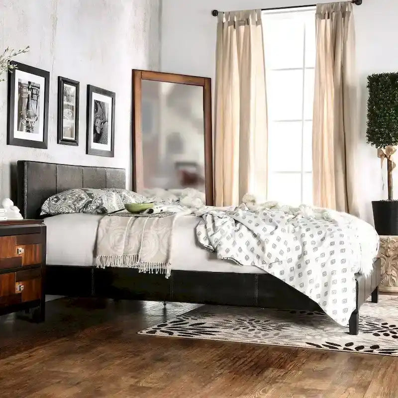Cama tipo plataforma California king con cabecero tapizado – no necesita base de resortes
