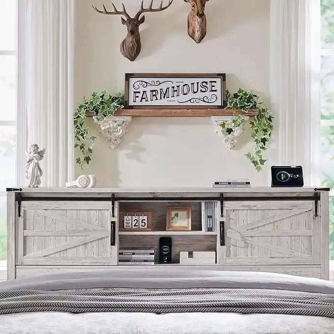 Estructura de cama tamaño Queen estilo granja con estantes de almacenamiento y estación de carga